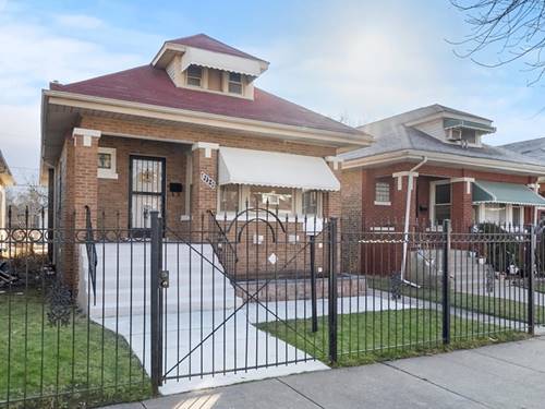 8125 S Manistee, Chicago, IL 60617