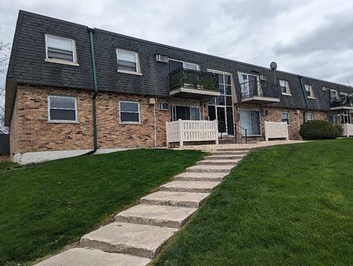 9970 S 84th Unit 215, Palos Hills, IL 60465