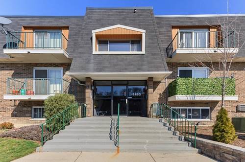 3852 S Parkway Unit 1A, Northbrook, IL 60062