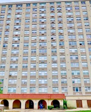 4300 W Ford City Unit A309, Chicago, IL 60652