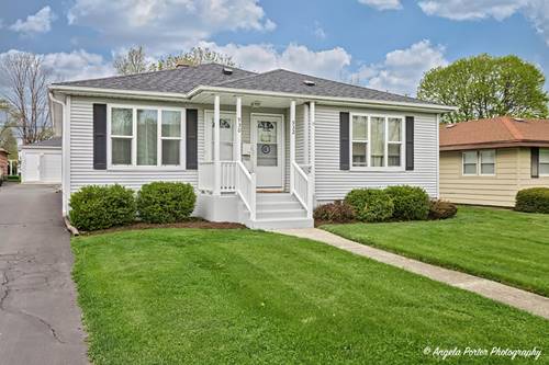 930 N Berwick, Waukegan, IL 60085