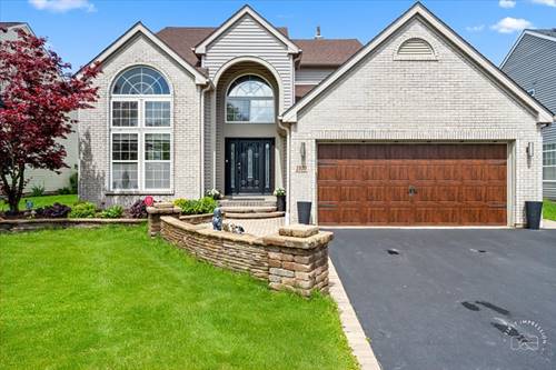 1930 Westridge, Bartlett, IL 60103
