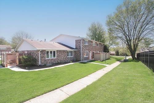 1909 Rosewood Unit 3C, Darien, IL 60561