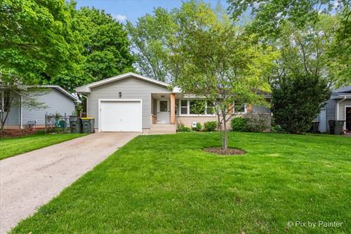 521 Crest, Cary, IL 60013