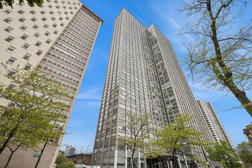 655 W Irving Park Unit 2102, Chicago, IL 60613