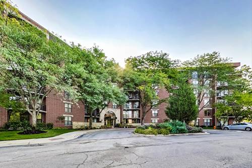 511 Aurora Unit 114, Naperville, IL 60540