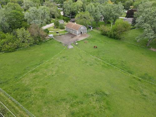 20w561 Army Trail, Addison, IL 60101