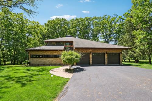 24052 N Elm, Lake Forest, IL 60045