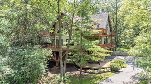 74 Lake Shore, Barrington, IL 60010