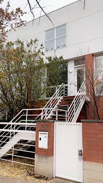 1745 W Wellington, Chicago, IL 60657