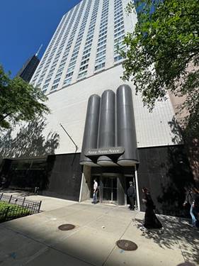777 N Michigan Unit 2104, Chicago, IL 60611