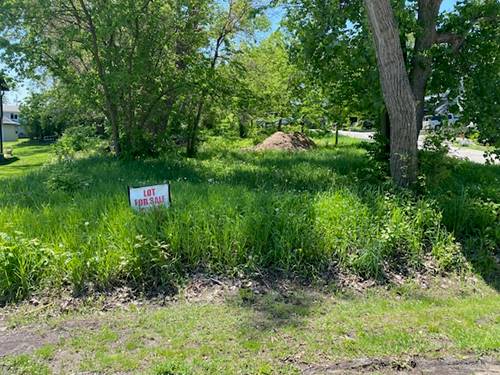1023 Hooks, Fox Lake, IL 60050