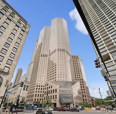 950 N Michigan Unit 4904, Chicago, IL 60611