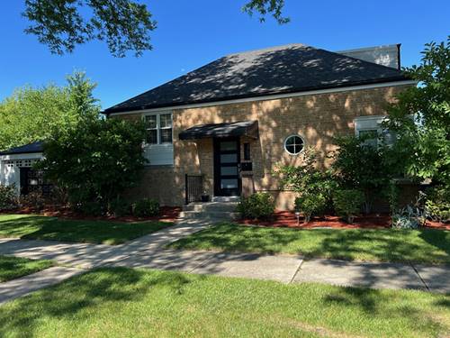 3701 W North Shore, Lincolnwood, IL 60712