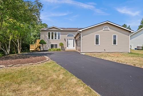 711 Hedge, Dekalb, IL 60115