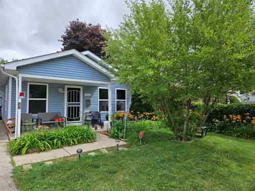 1712 11th, Waukegan, IL 60085