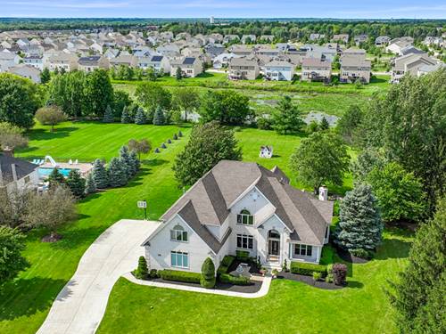 36W764 E Ridgewood, St. Charles, IL 60175