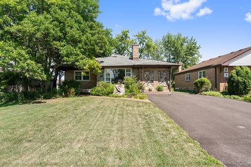 527 N Park, Westmont, IL 60559