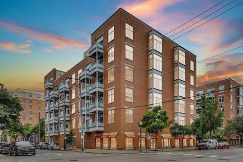 939 W Madison Unit 406, Chicago, IL 60607