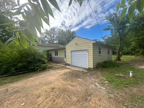 19606 Bunker Hill, Woodstock, IL 60098