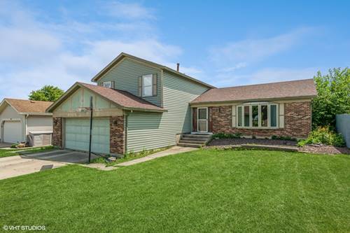 1933 Slayton, Glendale Heights, IL 60139