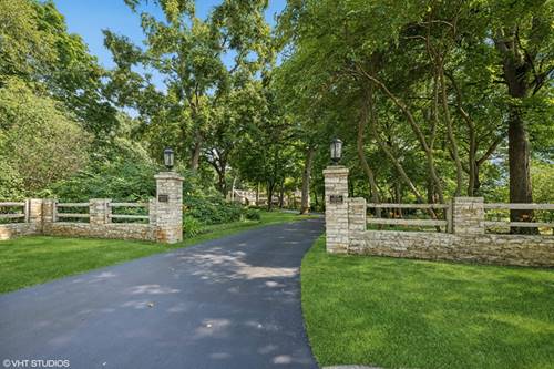 875 Country Club, St. Charles, IL 60174