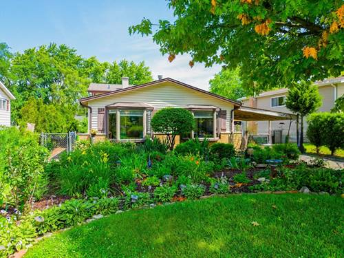 910 E Gladys, Addison, IL 60101