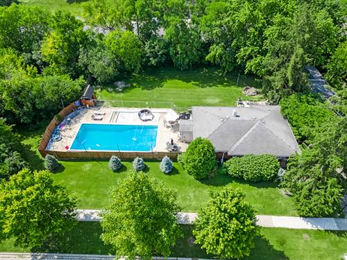25 Hidden View, Westmont, IL 60559