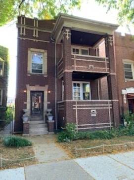 4437 N Whipple, Chicago, IL 60625