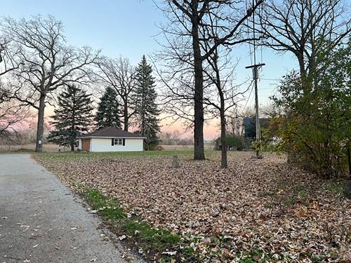 Oak W Oak, Plainfield, IL 60544