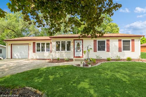 530 Moore, St. Charles, IL 60174