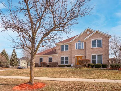 2404 Gleneagles, Naperville, IL 60565