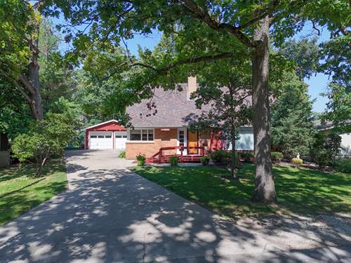 457 Lawndale, Woodstock, IL 60098