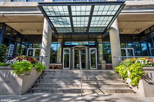 900 N Kingsbury Unit 721, Chicago, IL 60610