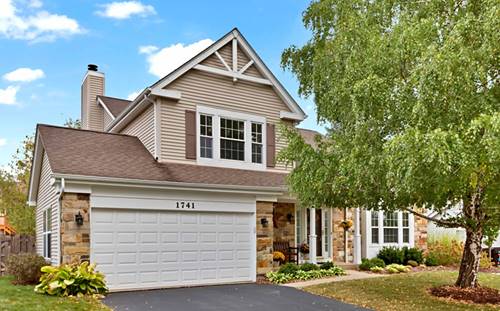 1741 Ashford, Crystal Lake, IL 60014
