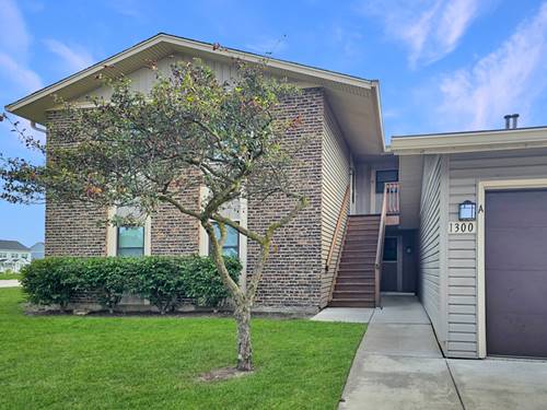 1300 Bamberg Unit C, Hanover Park, IL 60133