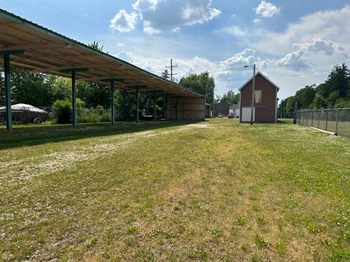 120 Monroe, Genoa, IL 60135
