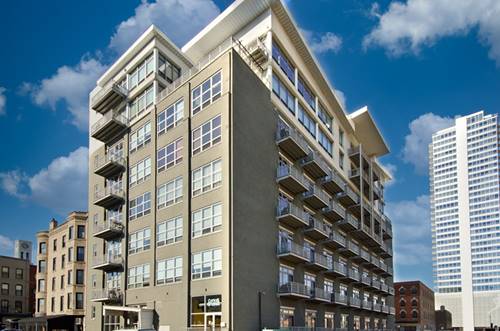 770 W Gladys Unit 604, Chicago, IL 60661
