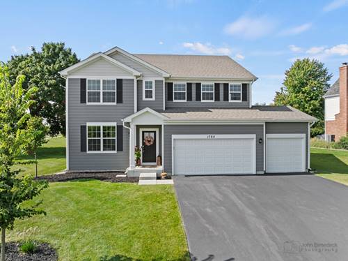 1780 Rolling Hills, Woodstock, IL 60098