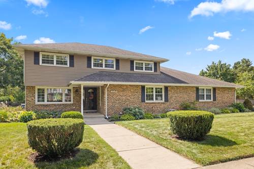 2004 Somerset, Wheaton, IL 60189