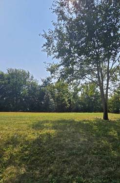 434 Woodland, Lindenhurst, IL 60046