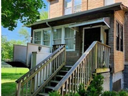 6926 S Vernon, Chicago, IL 60637