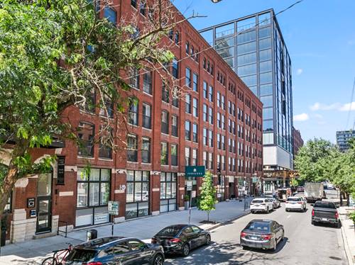 225 W Huron Unit 312, Chicago, IL 60654