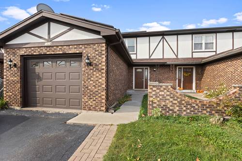 1024 S Hunt Club, Mount Prospect, IL 60056