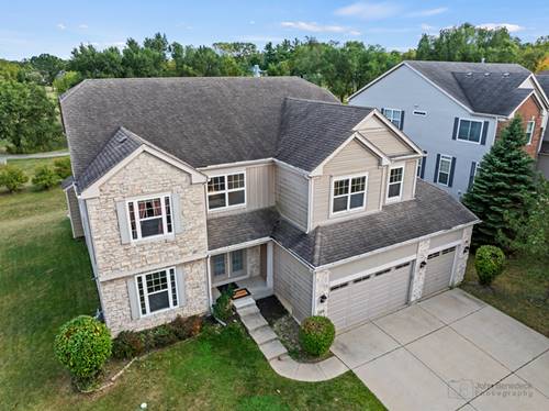 324 English Oak, Streamwood, IL 60107