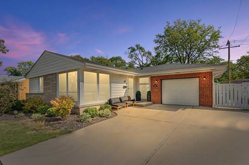 392 E Huntington, Elmhurst, IL 60126