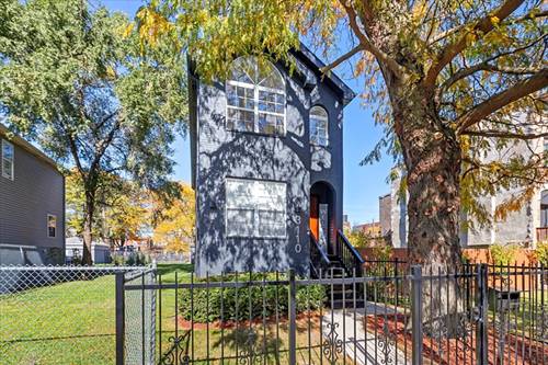 3110 W Walnut, Chicago, IL 60612