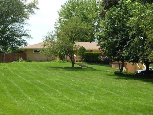 7N606 Hawthorne, Medinah, IL 60157