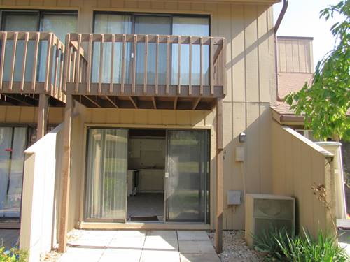 34 Montego Colony Unit 5, Fox Lake, IL 60020