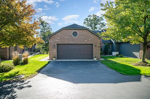 111 Village Woods, Crete, IL 60417